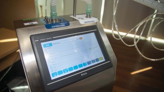 La UNR entregó 20 ventiladores de transición para pacientes con coronavirus