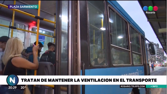 ¿Cómo se viaja en el colectivo?