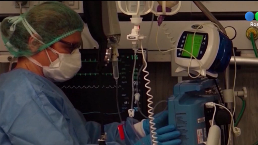 La ocupación de camas en relación a contagios es mayor que en la primera ola