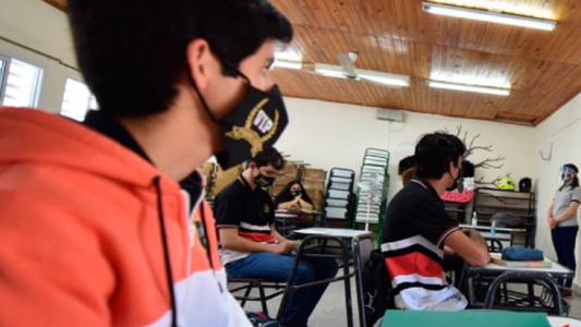 Ministros de Educación de todo el país analizarán adelantar el receso invernal