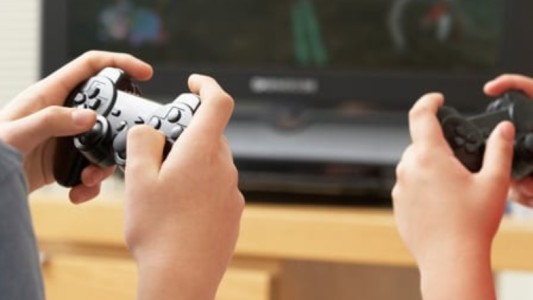 Chico de 12 años discutió con otro de 13 por un videojuego y le disparó