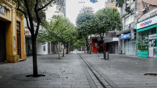 Aguas renueva desagües de la Peatonal Córdoba