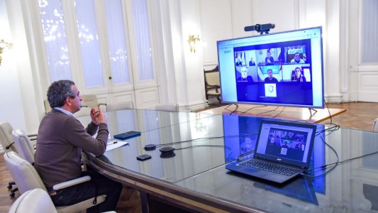 Javkin: "Es urgente que Nación tenga una distribución más equitativa de los subsidios al transporte"