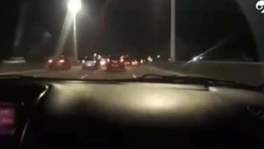 Video: corrían una picada en General Paz, chocaron y lo subieron a las redes