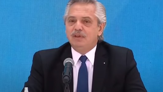 "Los mexicanos salieron de los indios, los brasileños de la selva, pero los argentinos llegamos de los barcos"