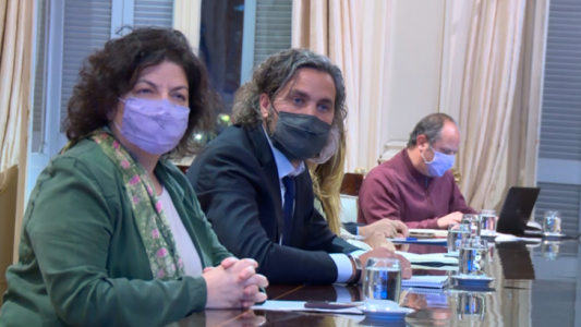 Epidemiólogos recomiendan "dividir" el receso invernal para evitar tercera ola de Covid