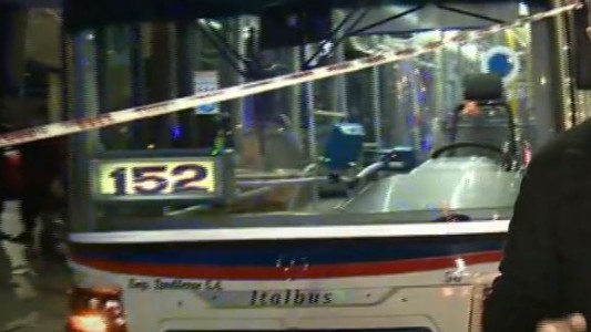 Un hombre fue apuñalado tras una discusión en un colectivo en Palermo