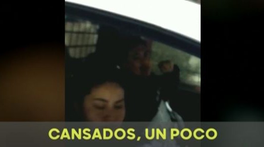 Video: víctima de un robo escrachó a policías durmiendo en el patrullero
