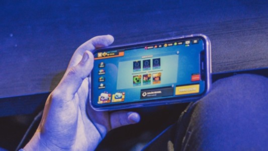 Grooming: condenaron a una mujer por acosar sexualmente a un chico a traves de la plataforma de juegos Brawl Stars