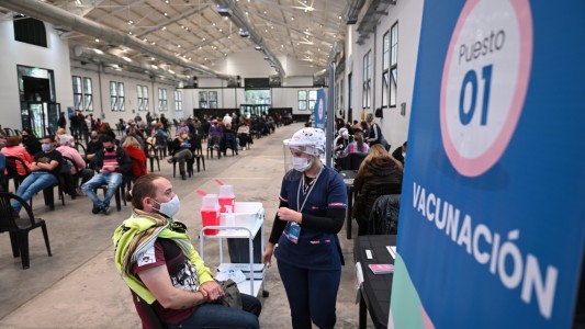 Con el 90% de la población objetivo vacunada, organizan el operativo a menores con patologías