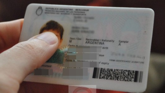 Alberto Fernández pondrá en marcha el DNI para personas no binarias