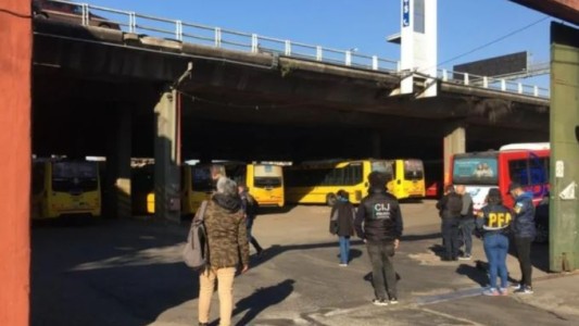 Clausuran una terminal de colectivos en el barrio porteño de Boedo e investigan su impacto ambiental
