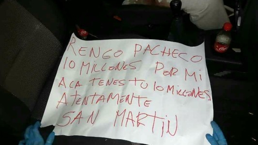 Hallan una nota con un mensaje mafioso junto al cuerpo de un policía asesinado