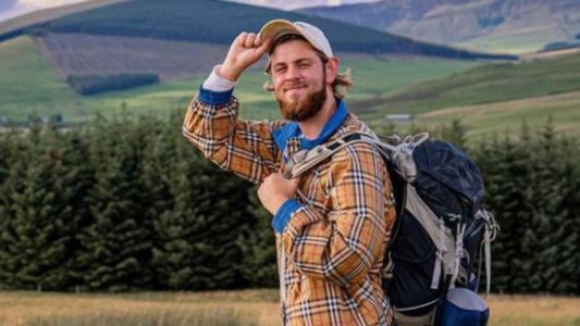 Murió un youtuber al caer de una montaña mientras grababa para su canal