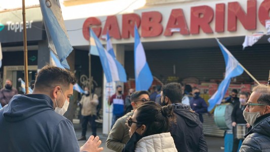 Garbarino: al cierre de locales se suman pedidos de quiebra y embargos