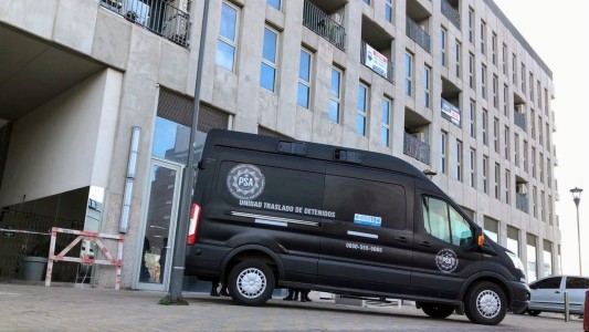 Allanaron a dos proveedores de droga en Puerto Norte