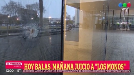 Balearon el Centro de Justicia Penal a pocas horas del juicio contra Los Monos