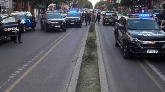 Con 250 policías en toda la ciudad se puso en marcha el operativo del "clásico rosarino"