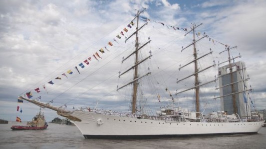 La Fragata Libertad suspendió actividades previstas en Valparaíso, en medio de la tensión con Chile
