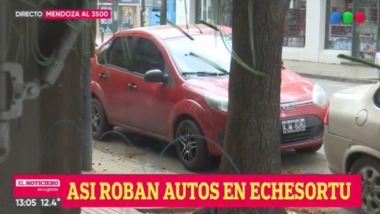 Roban autos en Echesortu: una modalidad que se repite