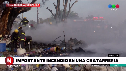 Importante incendio en una chatarrería en Villa Gobernador Gálvez (1)