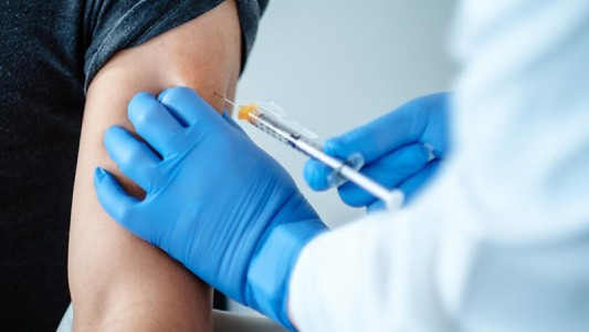 Llegaron 200 mil vacunas CanSino y el país recibió casi 68 millones de dosis