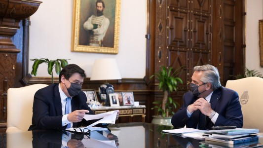 Se oficializó el aumento del Salario Mínimo y la prestación por desempleo