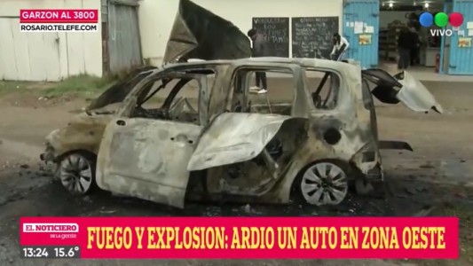 Quemaron un auto frente a un supermercado chino en zona oeste
