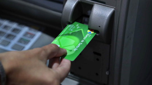 Dieron a conocer el cronograma de pagos para los agentes públicos