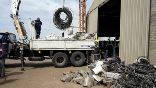 Denuncian chatarrerías ilegales que funcionan en distintos puntos de la ciudad