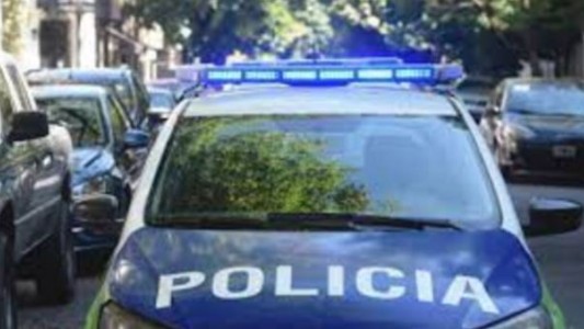 Un día de furia en Tolosa: pidieron un remis, se pelearon con el conductor, luego con la Policía y terminaron presos