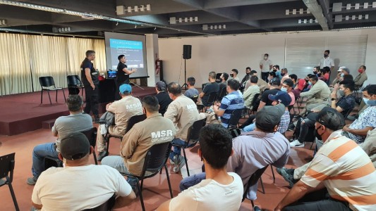 Siempre casco: nueva capacitación para trabajadores de la construcción