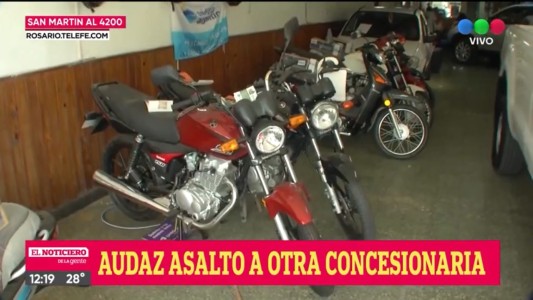 Delincuentes robaron una moto y fuero atrapados por la policía en zona sur