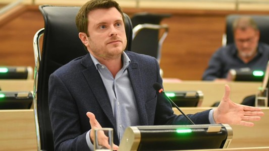 Roy López Molina trató de “cómplices y cómodos”, a los legisladores que votaron la destitución de Marcelo Sain