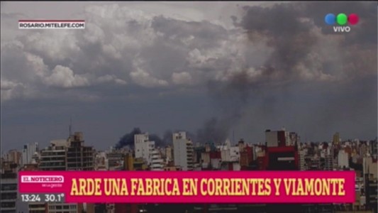 Urgente: arde en llamas una fábrica en barrio Abasto