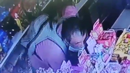 Video: impactante robo en un maxikiosco de Puerto San Martín