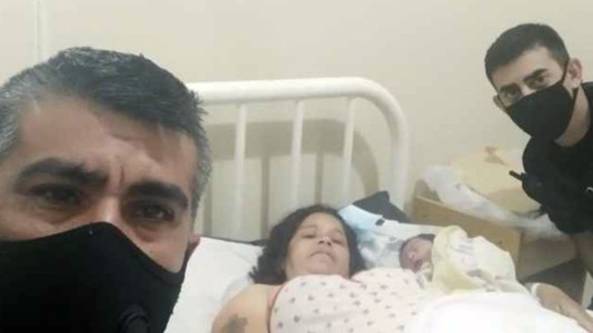Policías parteros: asistieron a madre que dio a luz en un monte de Baigorria