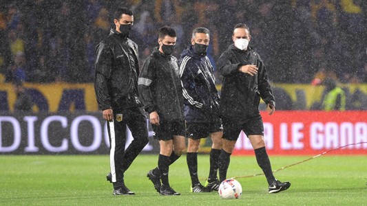 Boca-Newell’s: el partido fue suspendido por las malas condiciones climáticas