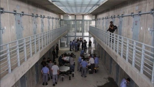 Rosario: de la Barcelona argentina, a una ciudad sitiada por presos