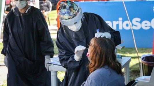 Tercera ola: más de 200 casos de coronavirus en un día en Rosario