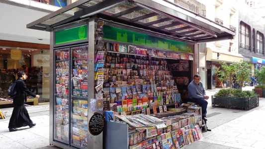 Otorgarán una suma individual de 120 mil pesos a los "canillitas"