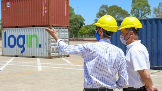 Salió la segunda barcaza con contenedores desde el Puerto de Santa Fe con destino a Asia