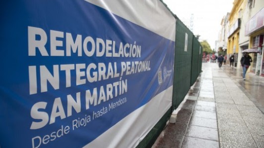 Peatonal San Martín: arrancan los trabajos en el cruce con calle San Luis