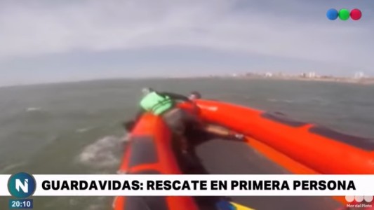 De película: así rescataron los guardavidas a un kayakista en el mar