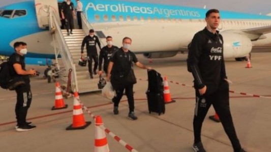 La queja de Dibu Martínez en la llegada de la Selección argentina a Chile: "Como siempre, quilombo"