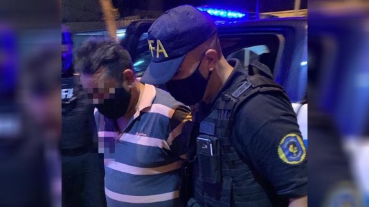 Tenía pedido de captura por venta de droga y cayó en barrio Tío Rolo