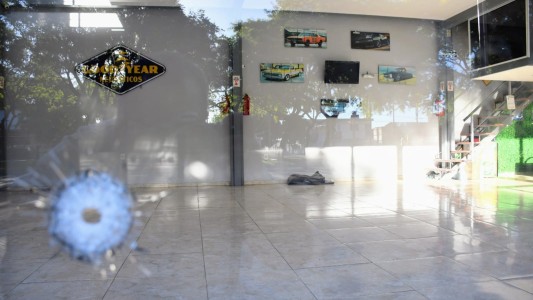 Cierra concesionaria tras segundo ataque a tiros en cuatro días