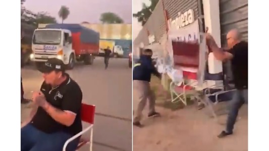 Video: sacó a sillazos a sindicalistas que bloqueaban su empresa