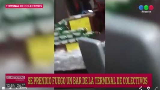 Ardió en llamas un bar de la Terminal de Colectivos