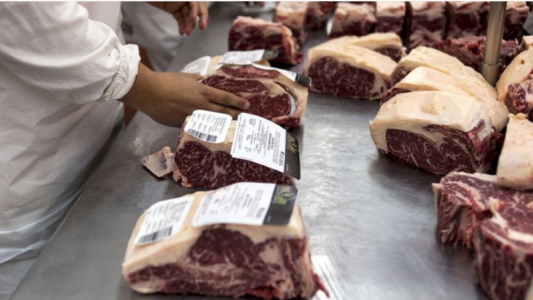 El Gobierno prohibirá la exportación de carne a empresas que incumplan con el abastecimiento interno